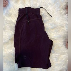 Men’s lululemon shorts XS